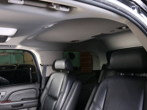 Used 2007 Cadillac Escalade AWD w/ Information Package image 57