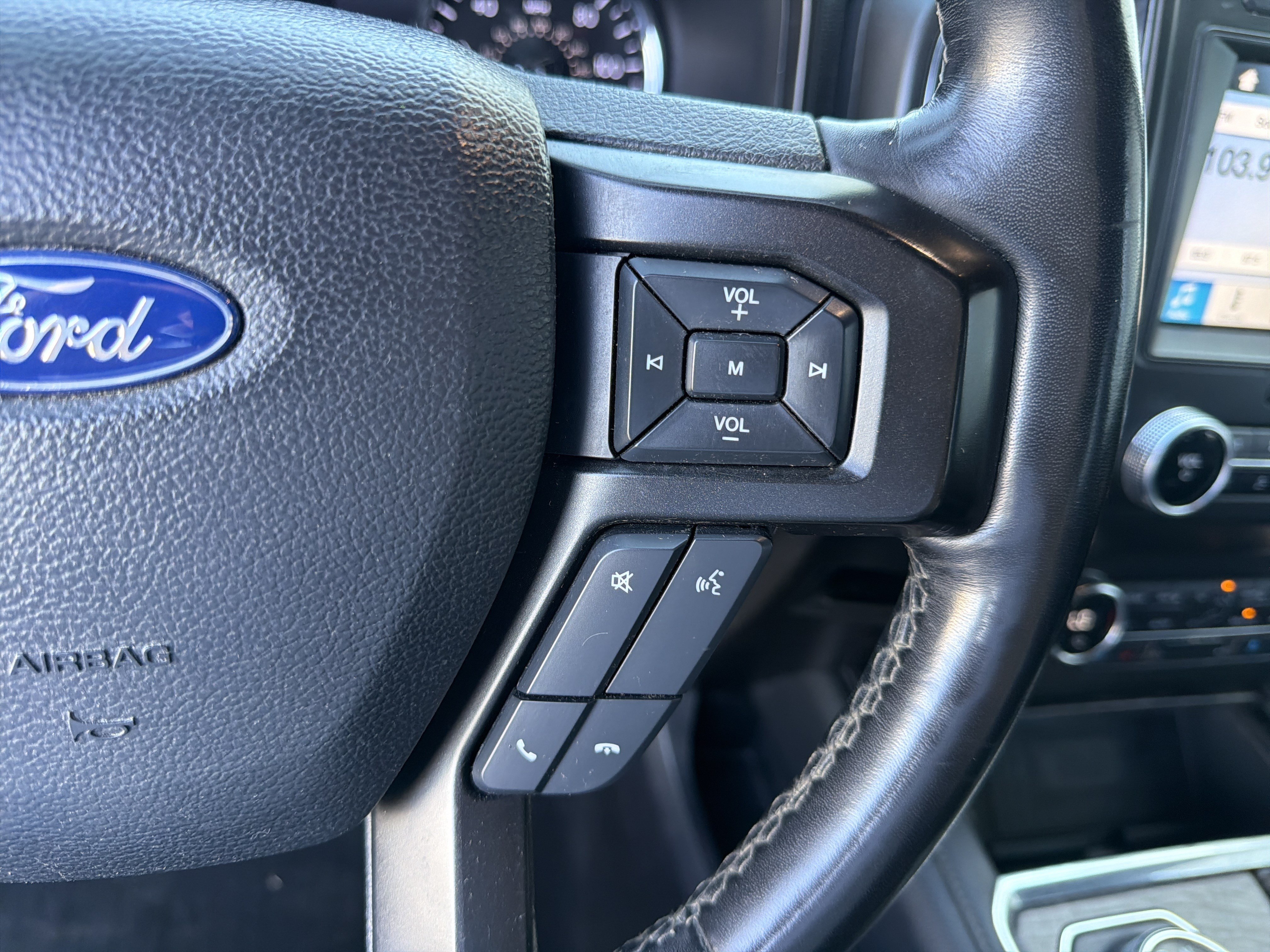 Used 2019 Ford Expedition Max Limited AWD/4WD image 35
