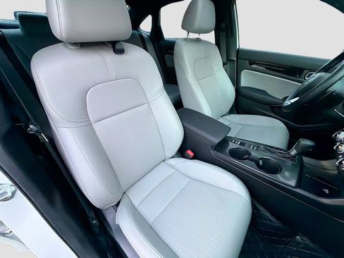 Used 2025 Honda Civic Sport image 29