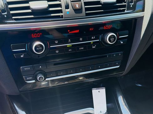 Used 2018 BMW X4 M40i image 14