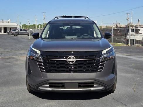 New 2026 Nissan Pathfinder Platinum FWD image 8