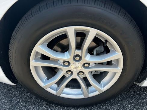 Used 2015 Chevrolet Camaro LS RWD image 15