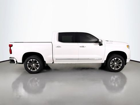 Used 2024 Chevrolet Silverado 1500 High Country w/ Technology Package AWD/4WD image 8