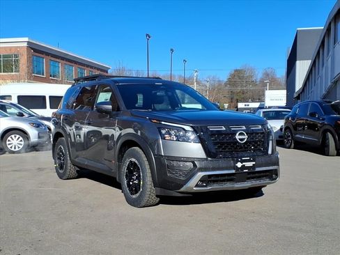 New 2025 Nissan Pathfinder Rock Creek image 3