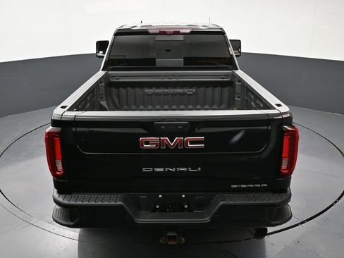 Used 2023 GMC Sierra 2500 Denali w/ Denali Black Diamond Edition AWD/4WD image 18