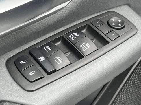 Used 2022 RAM 1500 Big Horn image 17