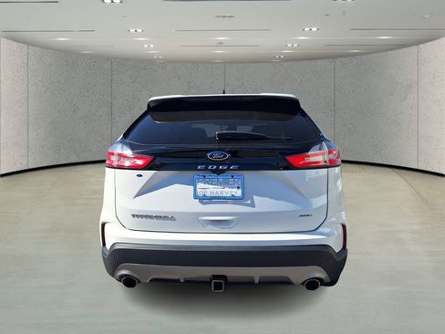 Used 2022 Ford Edge Titanium w/ Class II Trailer Tow Package image 6