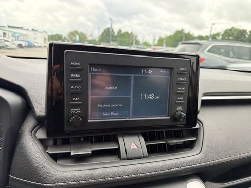 Used 2019 Toyota RAV4 LE w/ Carpet Mat Package AWD/4WD image 13