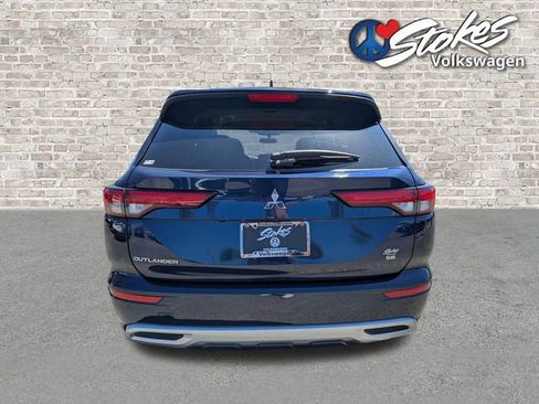 Used 2024 Mitsubishi Outlander SE image 5