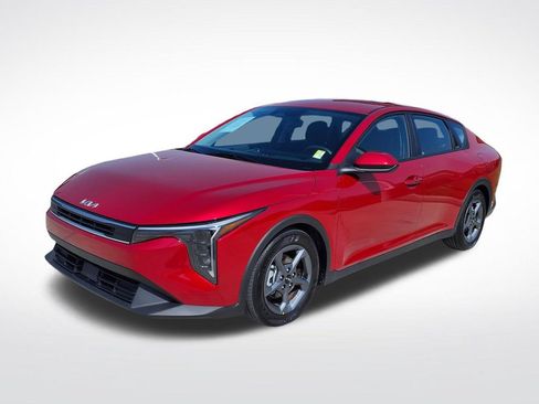 Used 2025 Kia K4 FWD image 3