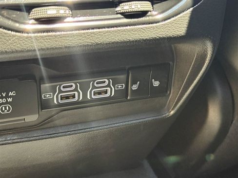 Used 2023 Jeep Grand Cherokee 4WD 4xe image 28