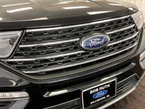 Certified 2022 Ford Explorer XLT w/ Equipment Group 202A image 30