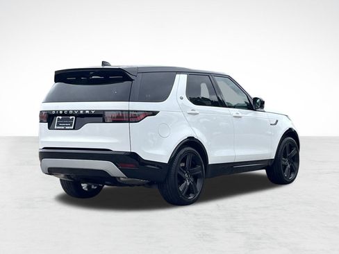 New 2025 Land Rover Discovery Metropolitan Edition image 8
