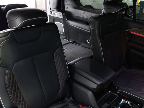 Used 2023 Jeep Grand Cherokee L Summit w/ High Altitude Package image 40