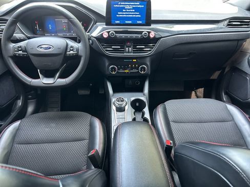 Used 2025 Ford Escape ST-Line FWD image 10