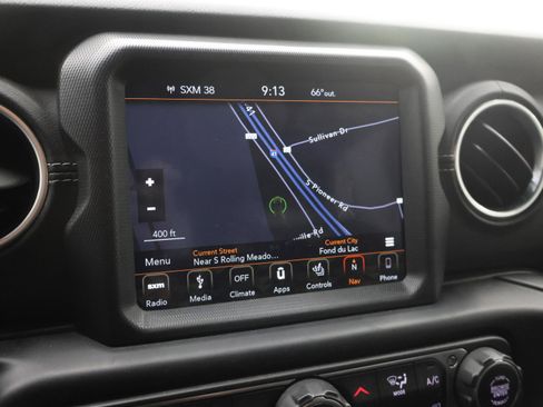 Used 2019 Jeep Wrangler Unlimited Sahara AWD/4WD image 10