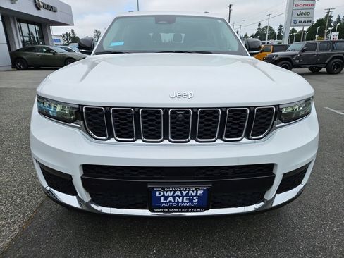 Used 2023 Jeep Grand Cherokee L Limited w/ Luxury Tech Group II AWD/4WD image 8
