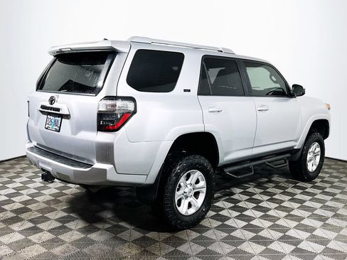 Used 2015 Toyota 4Runner SR5 AWD/4WD image 7