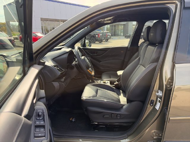 Used 2025 Subaru Forester Wilderness AWD/4WD image 9
