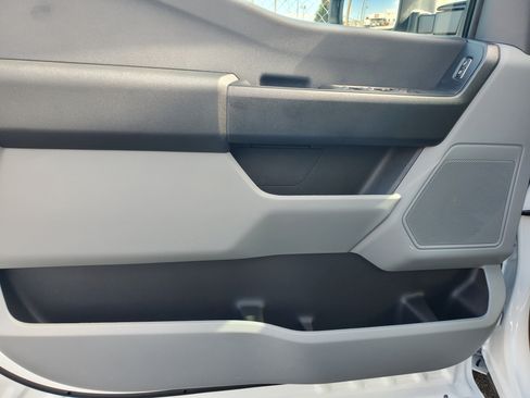 New 2026 Ford F250 XL w/ XL Chrome Package image 13