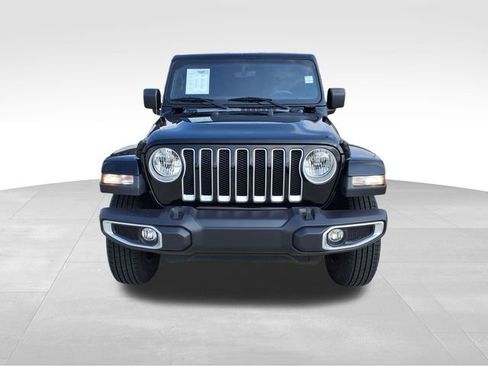 Used 2022 Jeep Wrangler Unlimited Sahara AWD/4WD image 2