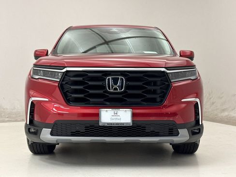 Used 2025 Honda Pilot EX-L image 3