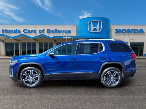 Used 2023 GMC Acadia SLT w/ Technology Package AWD/4WD image 2