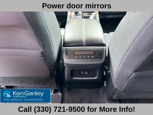 Used 2022 Nissan Pathfinder SV AWD/4WD image 44