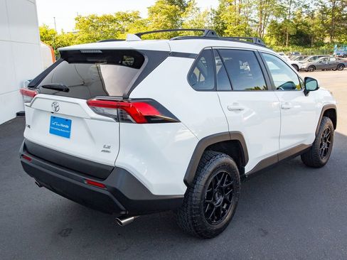 Used 2019 Toyota RAV4 LE w/ Carpet Mat Package AWD/4WD image 14