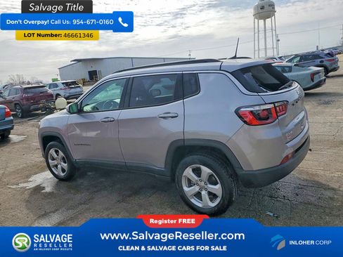 Used 2018 Jeep Compass Latitude w/ Popular Equipment Group AWD/4WD image 3