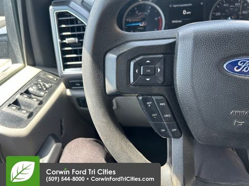 Used 2021 Ford F250 XLT w/ XLT Premium Package AWD/4WD image 16