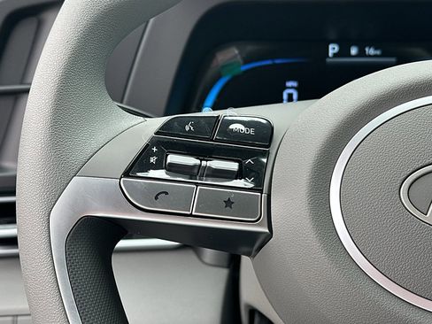 New 2026 Hyundai Elantra SE FWD image 13