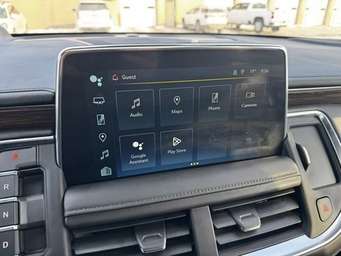 Certified 2023 Chevrolet Suburban High Country image 3