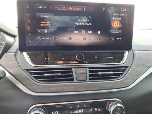 New 2025 Nissan Altima 2.5 SL image 39