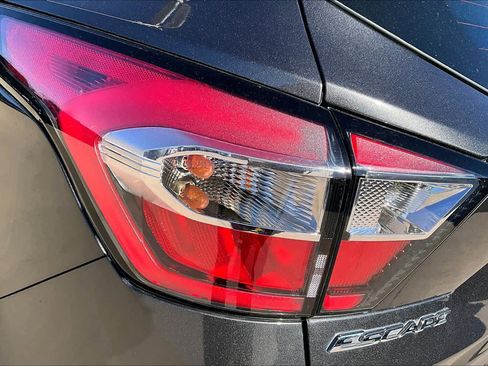 Used 2017 Ford Escape S image 26