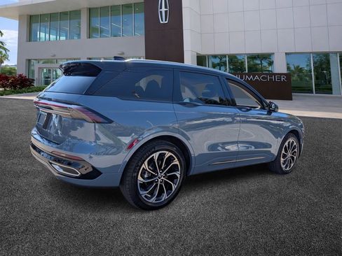 New 2025 Lincoln Nautilus Reserve AWD/4WD image 7