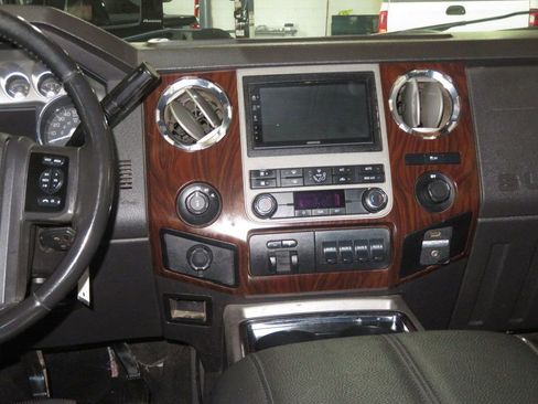 Used 2012 Ford F350 Lariat w/ Chrome Pkg image 39