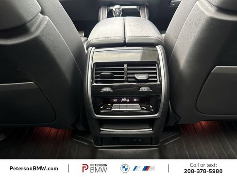 Used 2021 BMW X7 xDrive40i w/ M Sport Package image 25