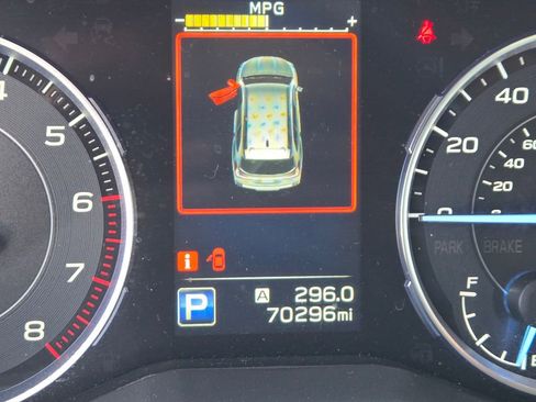 Used 2022 Subaru Ascent Limited image 16