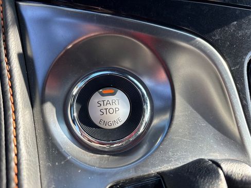 Used 2019 Nissan Maxima SR w/ Premium Package image 29