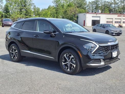 New 2025 Kia Sportage EX image 2