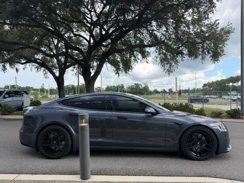 Used 2021 Tesla Model S Plaid AWD/4WD image 3
