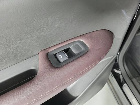 Used 2024 Cadillac XT6 Premium Luxury w/ LPO, Floor Liner Package AWD/4WD image 16