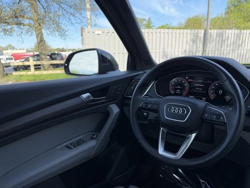 Certified 2023 Audi Q5 2.0T Prestige AWD/4WD image 10