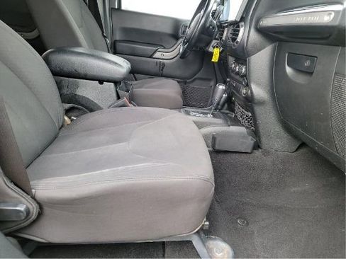 Used 2018 Jeep Wrangler Unlimited Sport S image 5