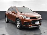 Used 2019 Chevrolet Trax LT w/ LT Convenience Package image 3