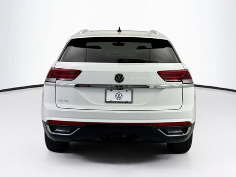 Certified 2023 Volkswagen Atlas Cross Sport SE w/ Panoramic Sunroof Package FWD image 6