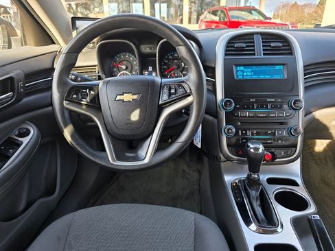 Used 2015 Chevrolet Malibu LS image 8