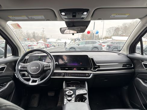 Used 2023 Kia Sportage EX w/ EX Premium Package image 13