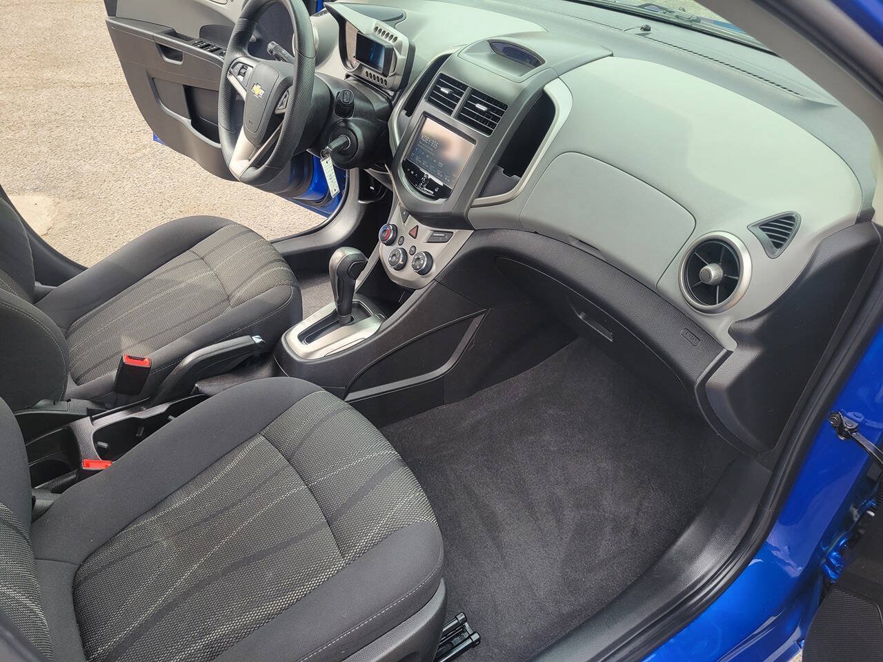 Used 2016 Chevrolet Sonic LT w/ Driver Confidence Package FWD image 20